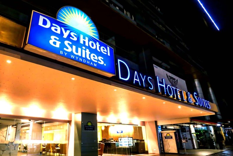 Days Hotel & Suites by Wyndham Fraser Business Park