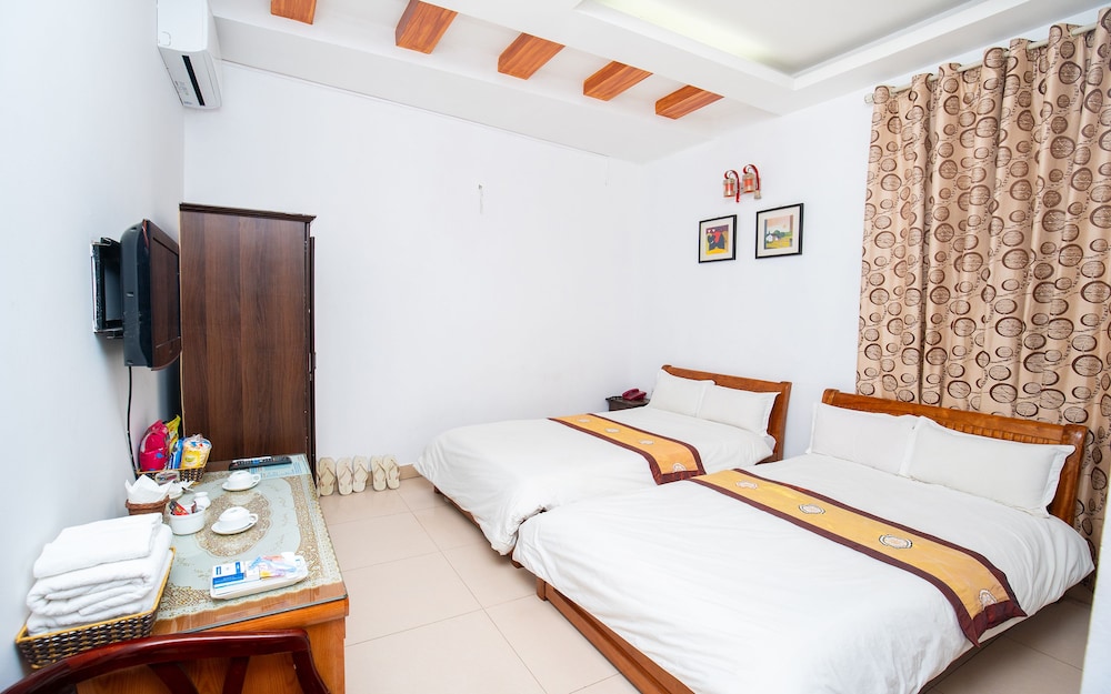 Hotel Phunng Dong